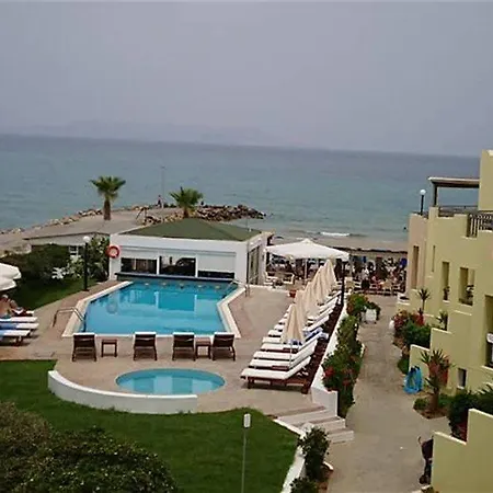 Blue Sky 4* Kokkini Hani