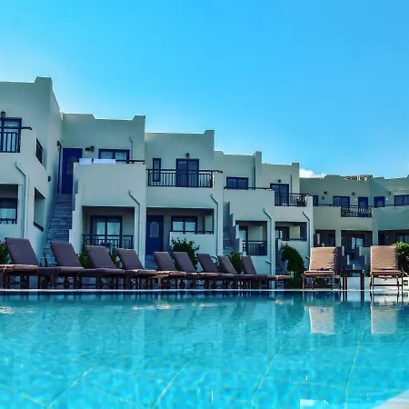 Blue Sky Aparthotel 4*