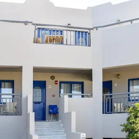 Blue Sky Aparthotel 4*